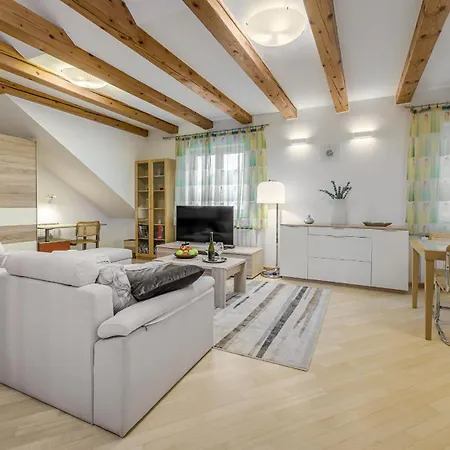 Ferienwohnung Relaxing Wooden Retreat In Zagreb Exterior foto